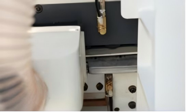 02 HK680 Servo Edge Banding Machine